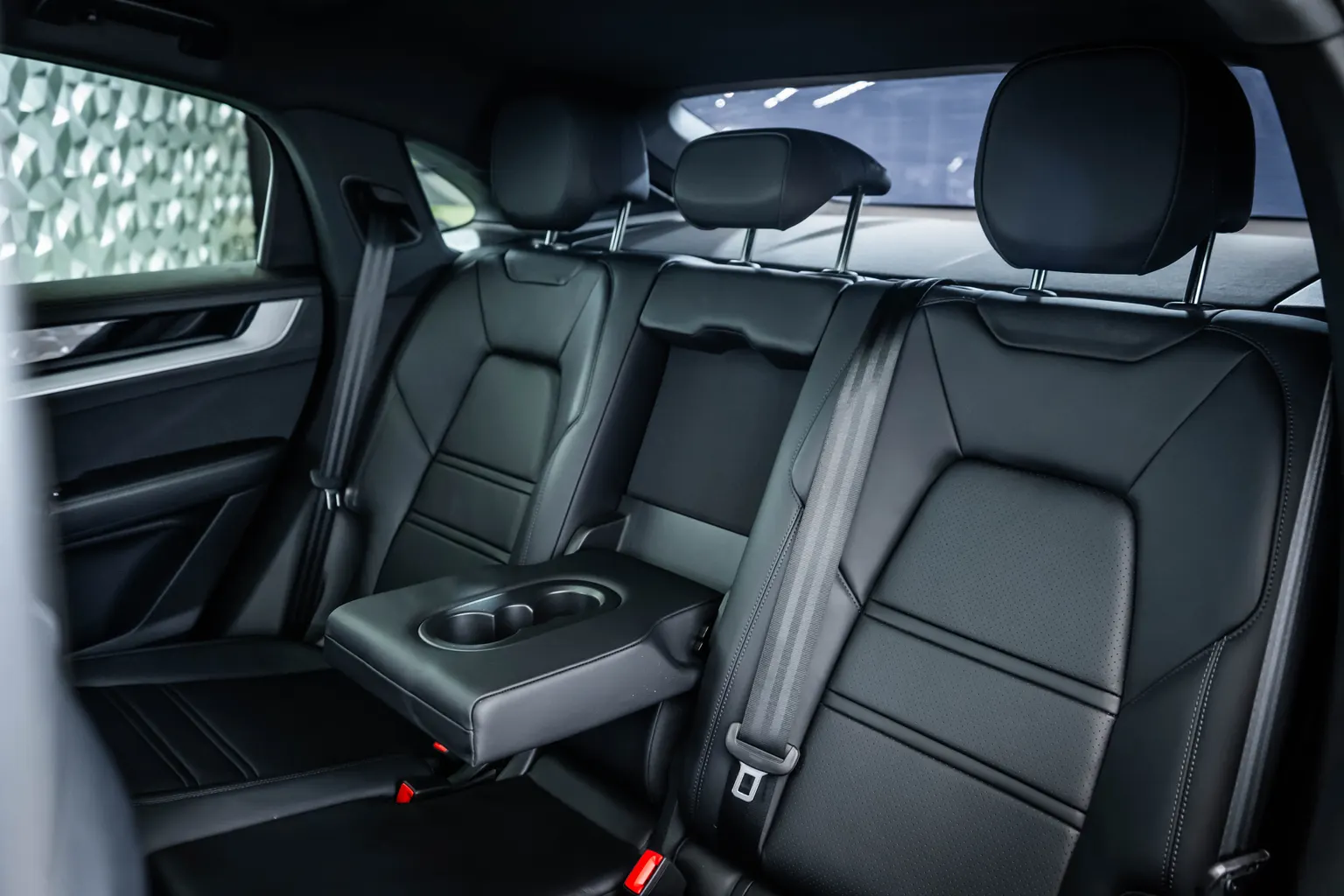 Porsche Cayenne E-Hybrid Coupe *Bose *Pano – снимка 15
