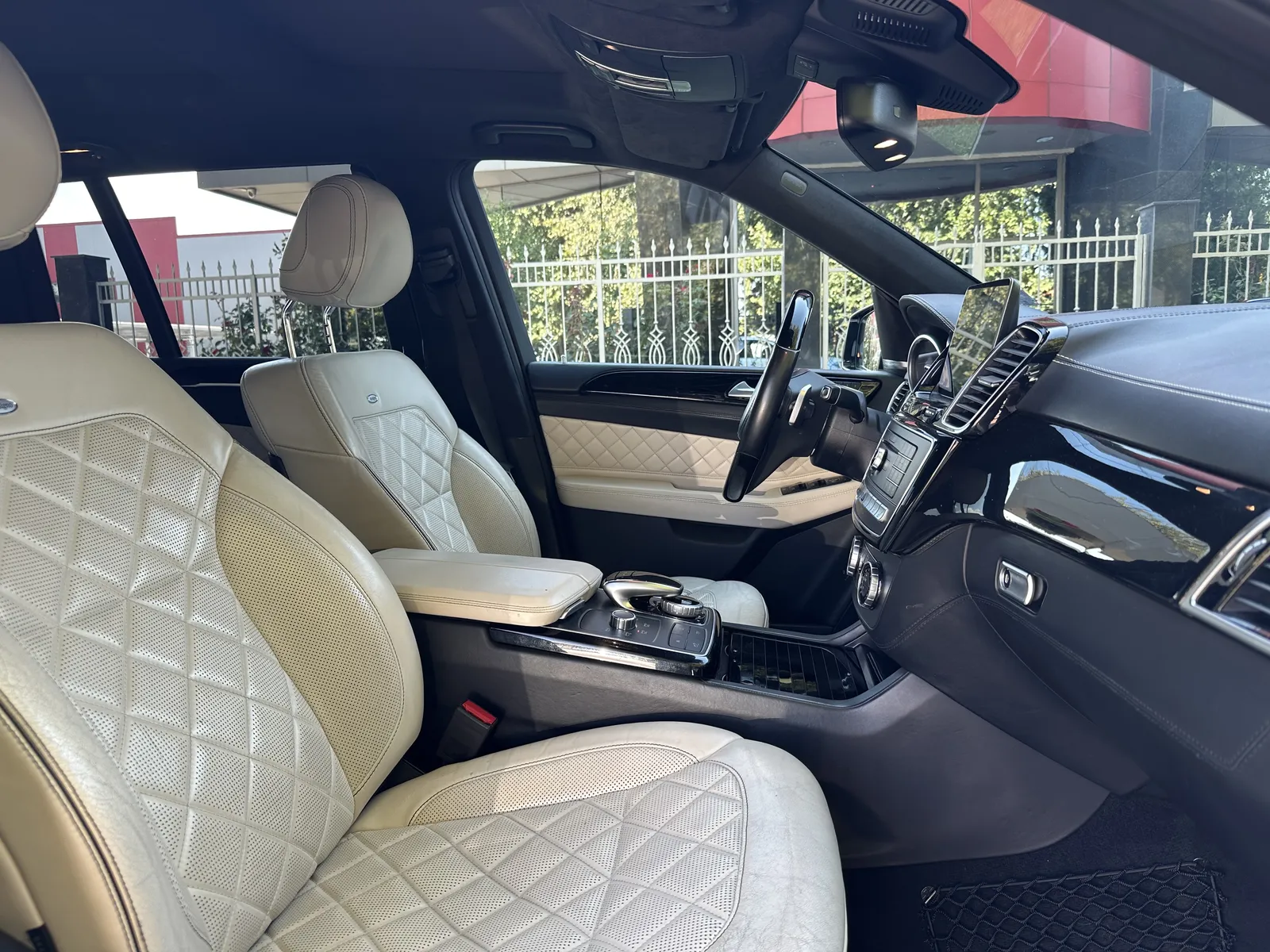 Mercedes-Benz GLS 350 d AMG Designo Alcantara – снимка 8