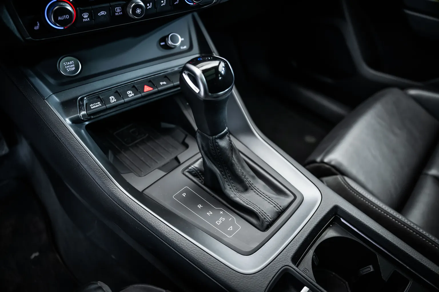 Audi Q3 2.0 TFSI Quattro*Pano*Camera – снимка 9