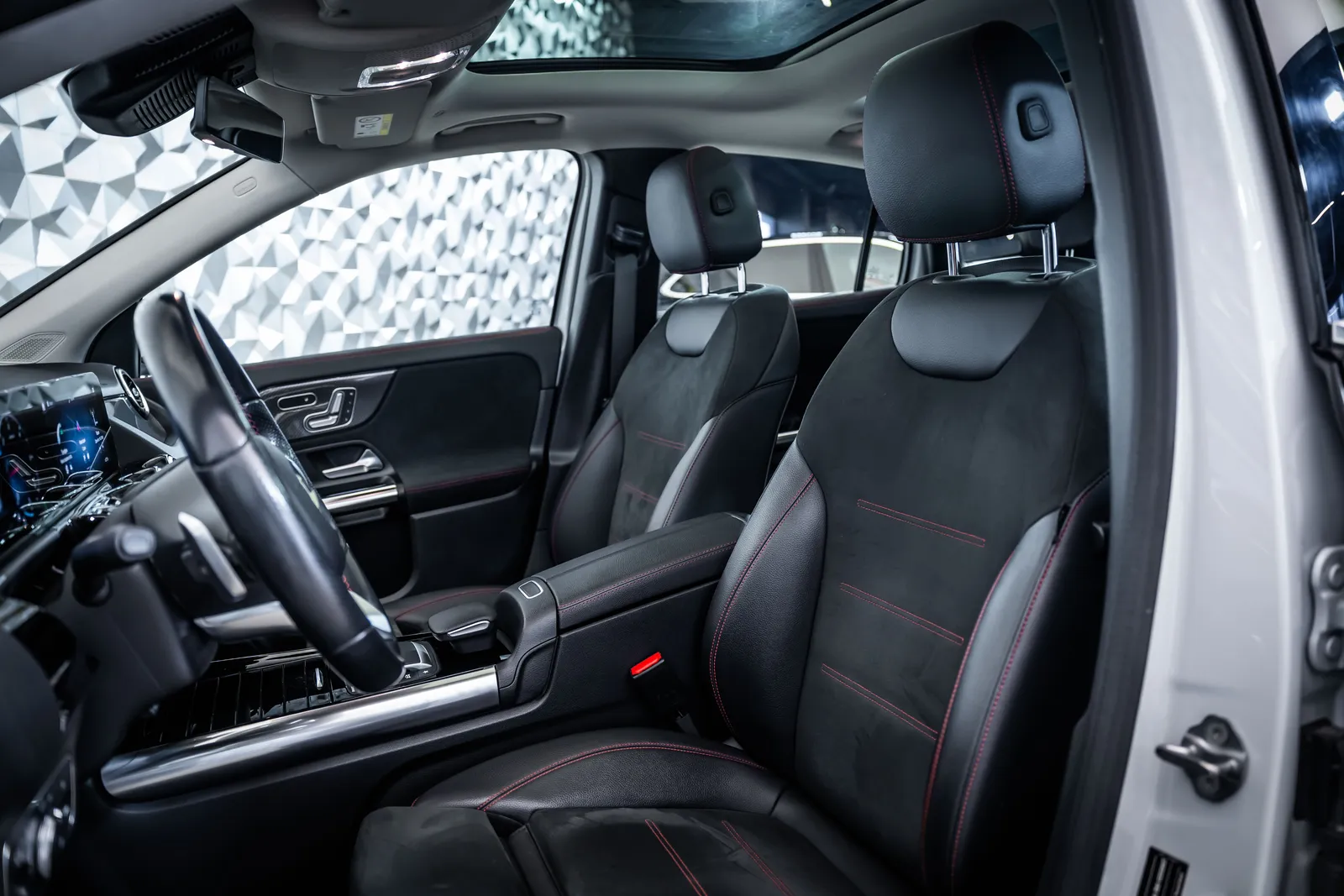 Mercedes-Benz GLA 220 d 4M AMG*Pano*Camera – снимка 13