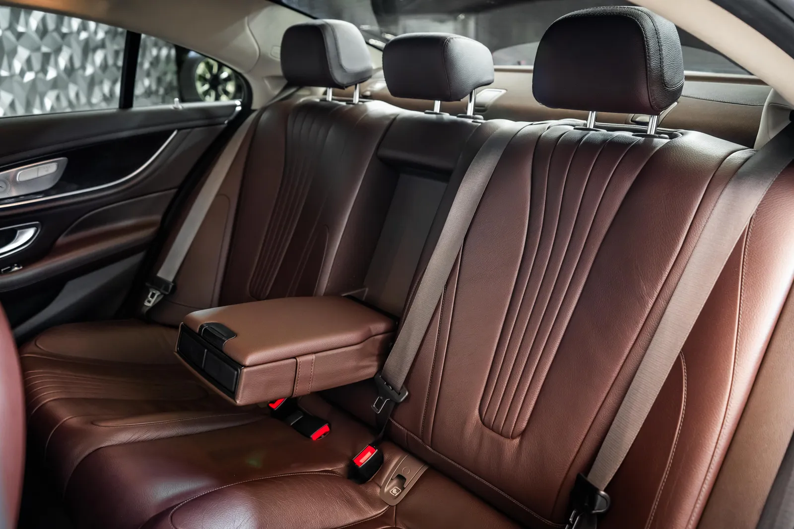 Mercedes-Benz CLS 350 d 4M AMG*AIR BODY* Burmester* – снимка 15