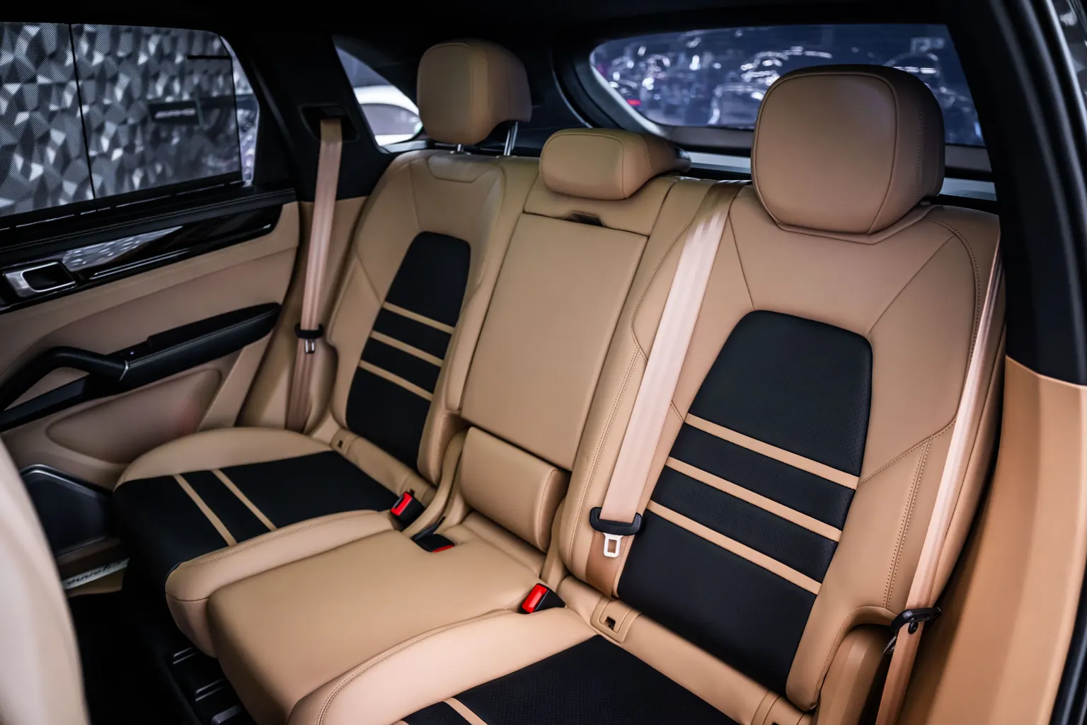 Porsche Cayenne Platinum Edition E-Hybrid*Burm*Pano – снимка 16