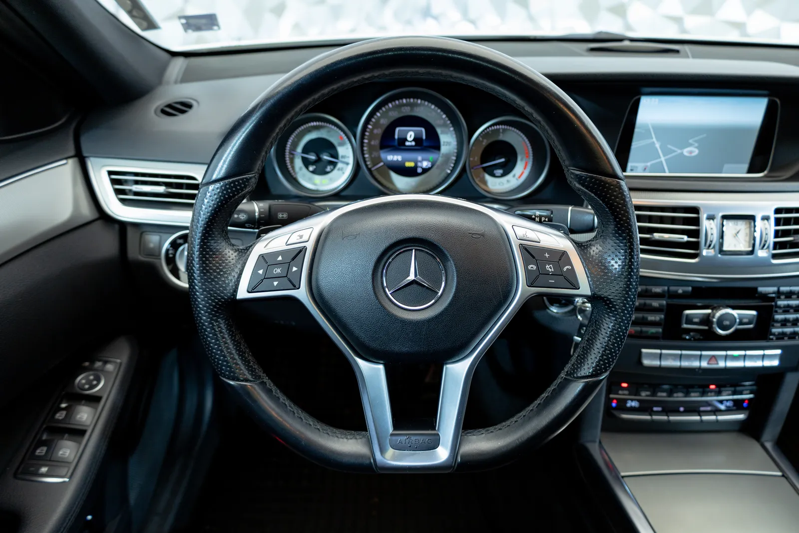 Mercedes-Benz E 350 d BlueTEC 4MATIC*Pano*Led – снимка 10