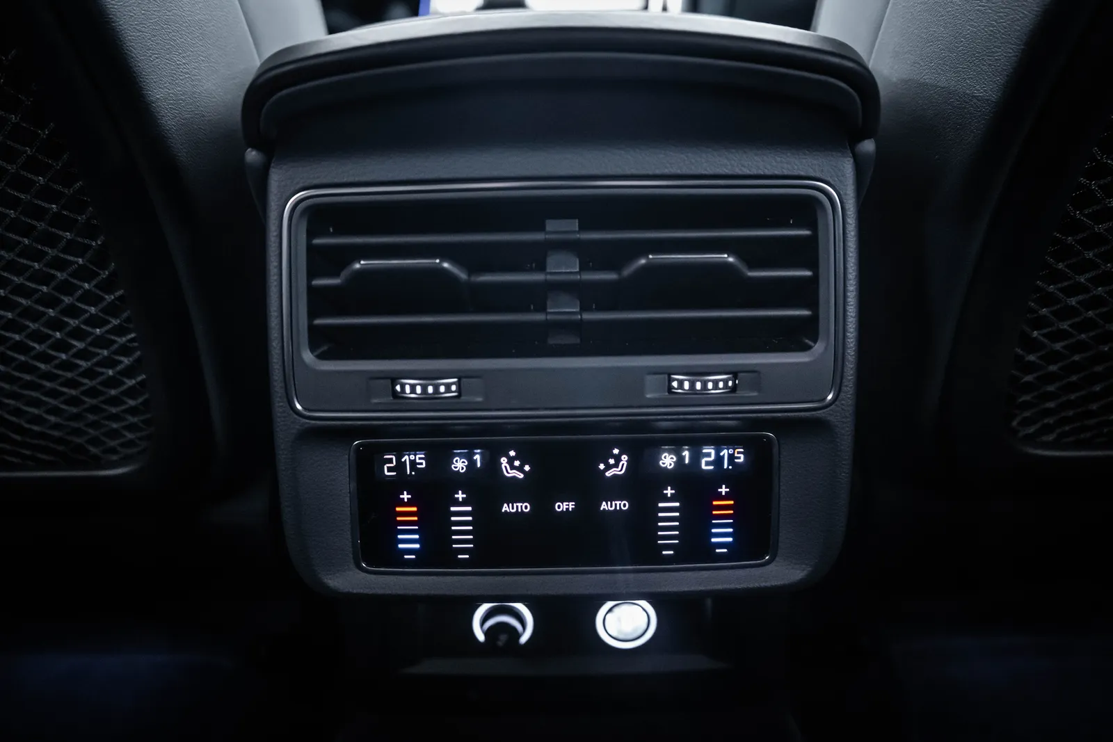 Audi RSQ8 Quattro*Carbon*Matrix*B&O – снимка 15