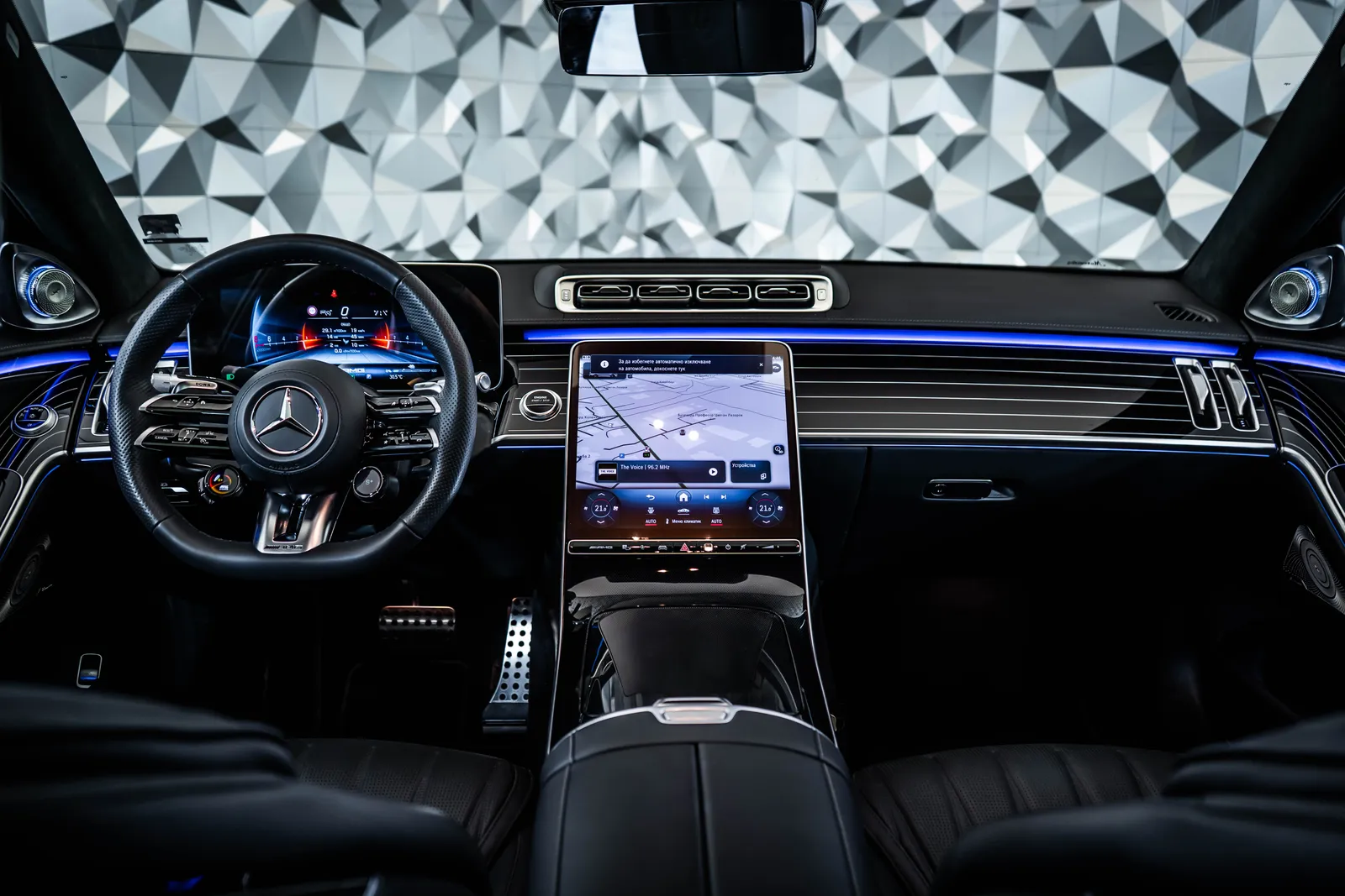 Mercedes-Benz S 63 AMG E Performance L* Headup* Carbon* Ceramic* NightP* – снимка 11