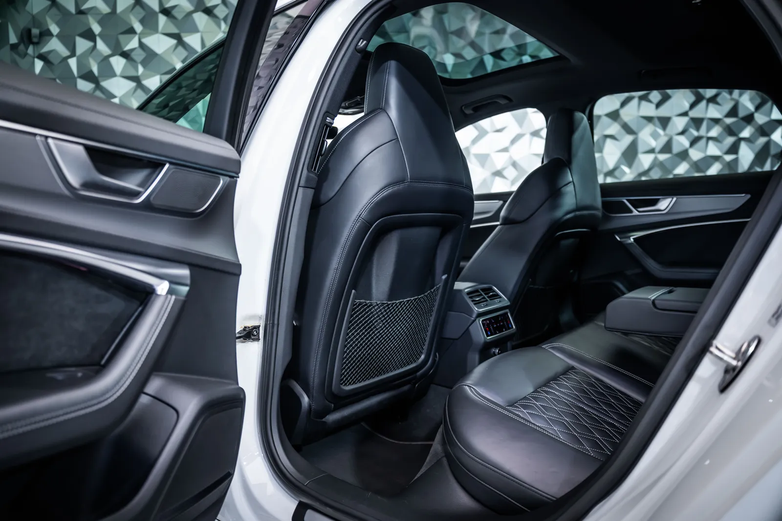 Audi A6 55 quattro PHEV*Pano*B&O – снимка 15