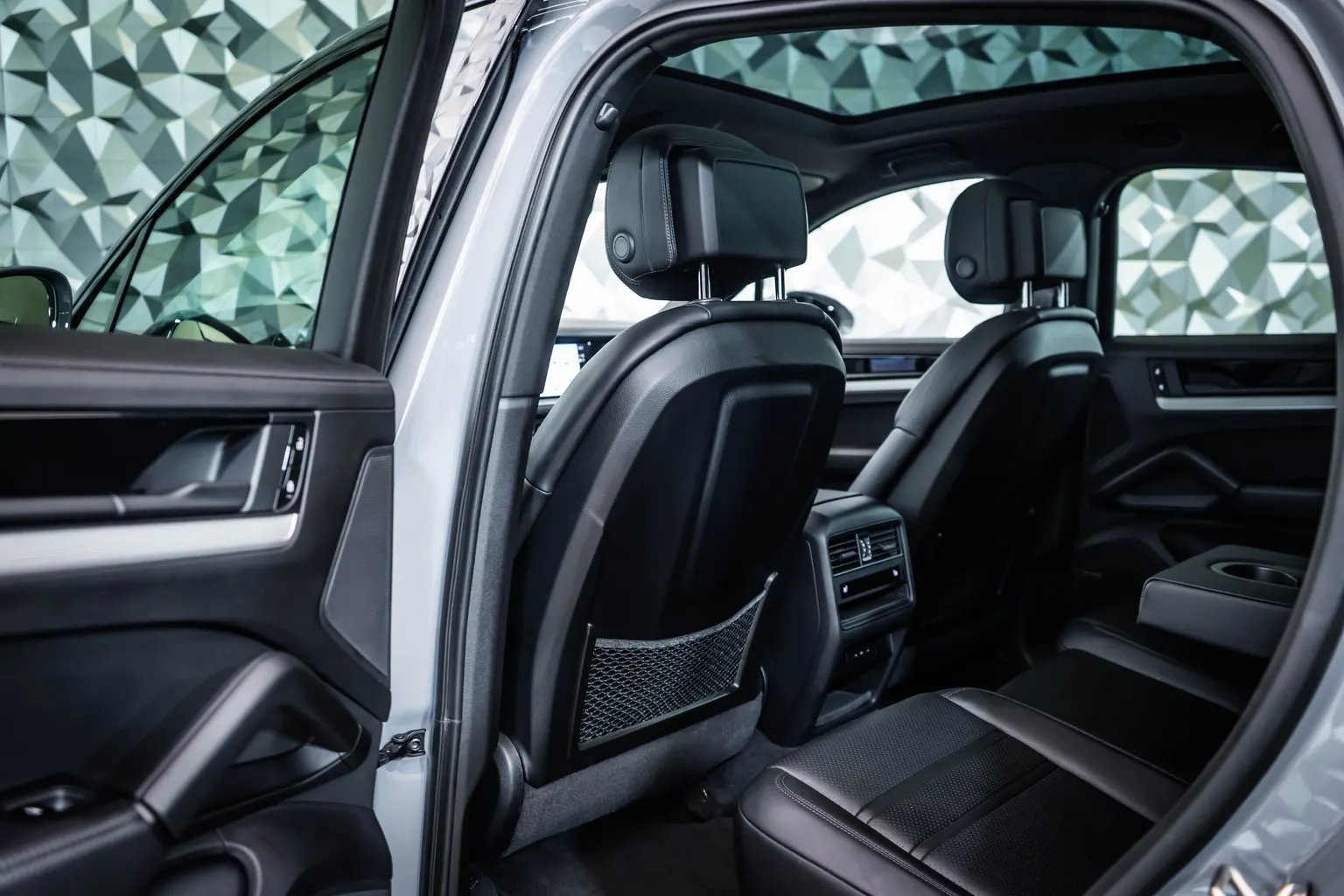 Porsche Cayenne E-Hybrid Coupe *Bose *Pano – снимка 14