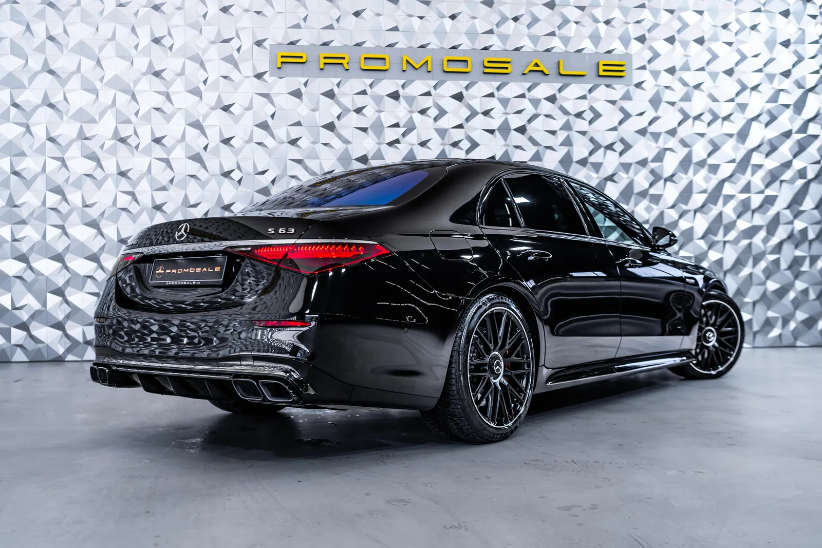 Mercedes-Benz S 63 AMG E Performance L* Headup* Carbon* Ceramic* NightP* – снимка 4