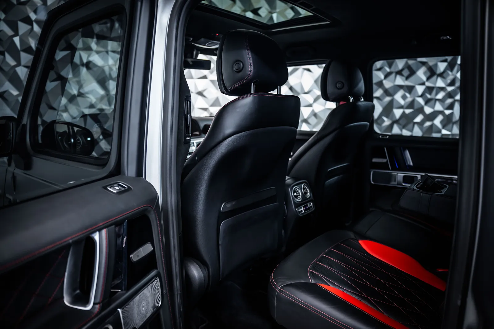 Mercedes-Benz G 63 AMG Edition 1*Carbon*Pano*Burmester – снимка 6