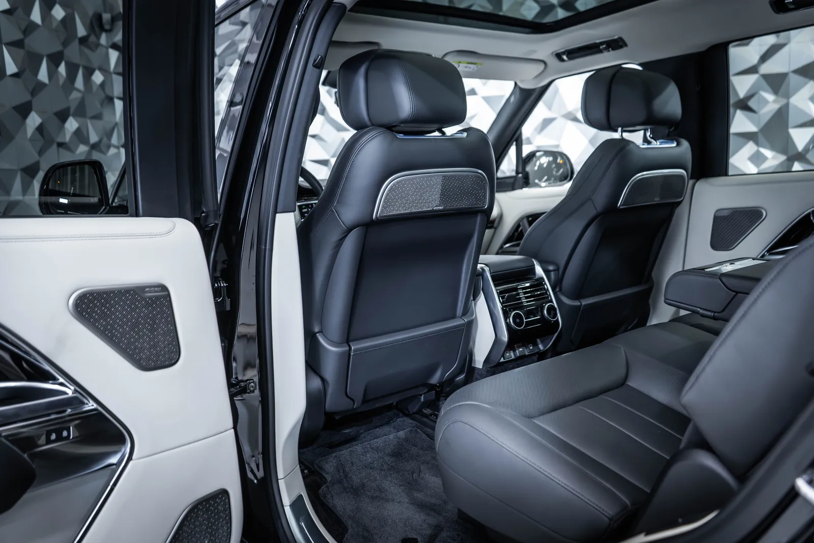 Land Rover Range rover AUTOBIOGRAPHY P530 LWB Pano*Meridian – снимка 14