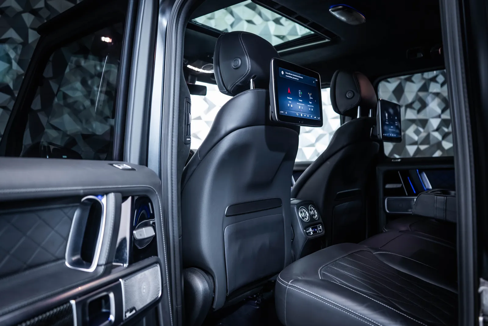 Mercedes-Benz G 63 AMG 4M AMG*Night*Pano*Burm – снимка 14