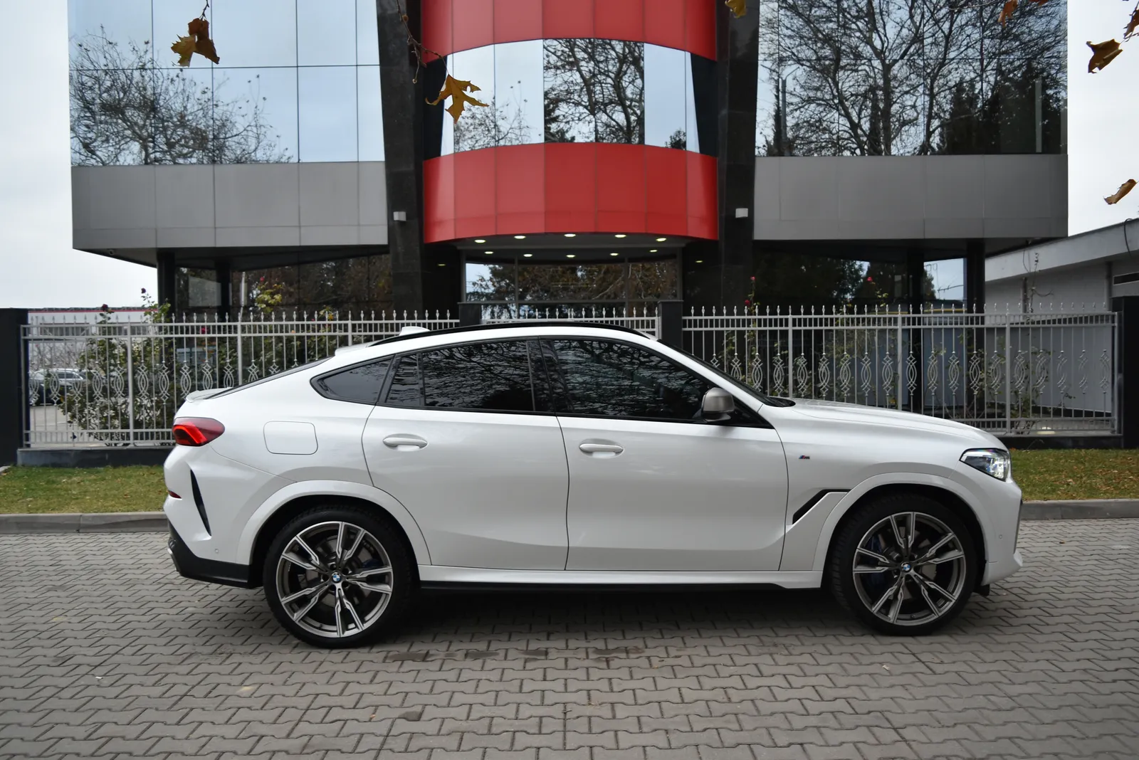 BMW X6 M50d Xdrive*Msport*Pano*Individual*H/K – снимка 6