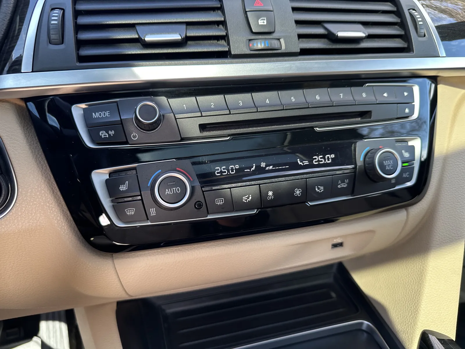 BMW 3gt 320d xDrive LED Luxury Line – снимка 11