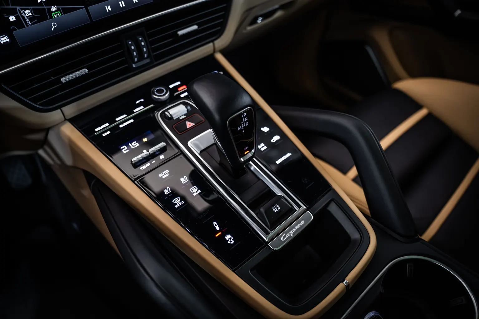 Porsche Cayenne Platinum Edition E-Hybrid*Burm*Pano – снимка 9