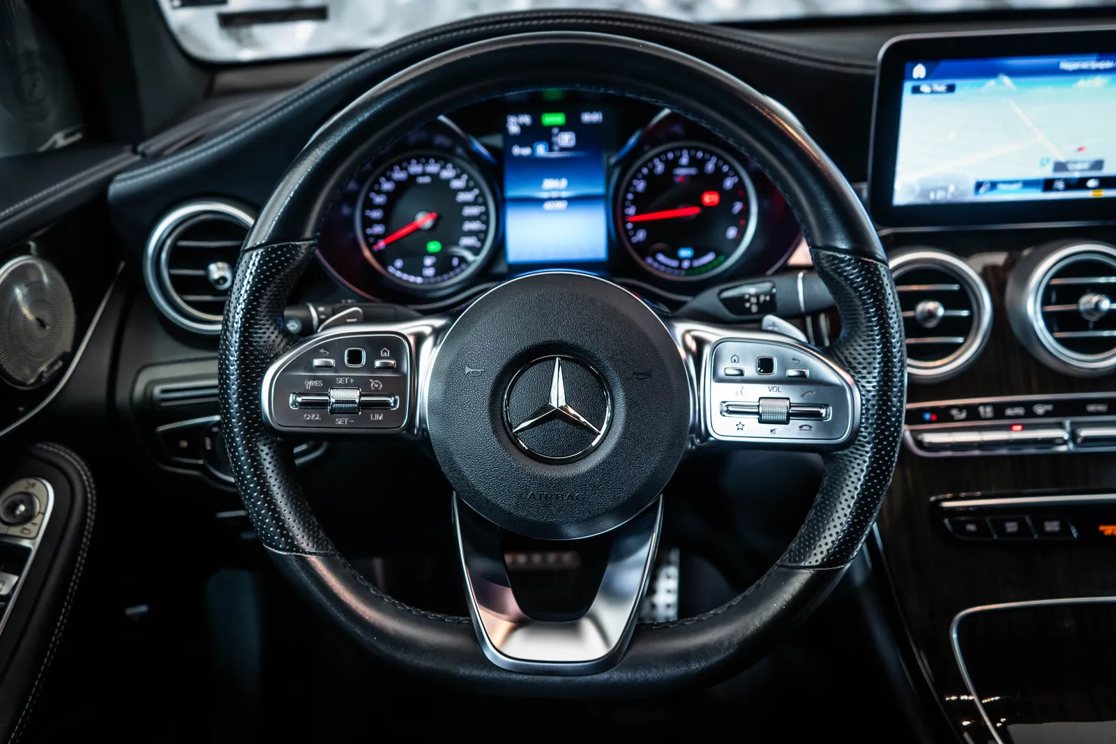 Mercedes-Benz GLC 200 4M AMG*Pano*Burmester – снимка 12