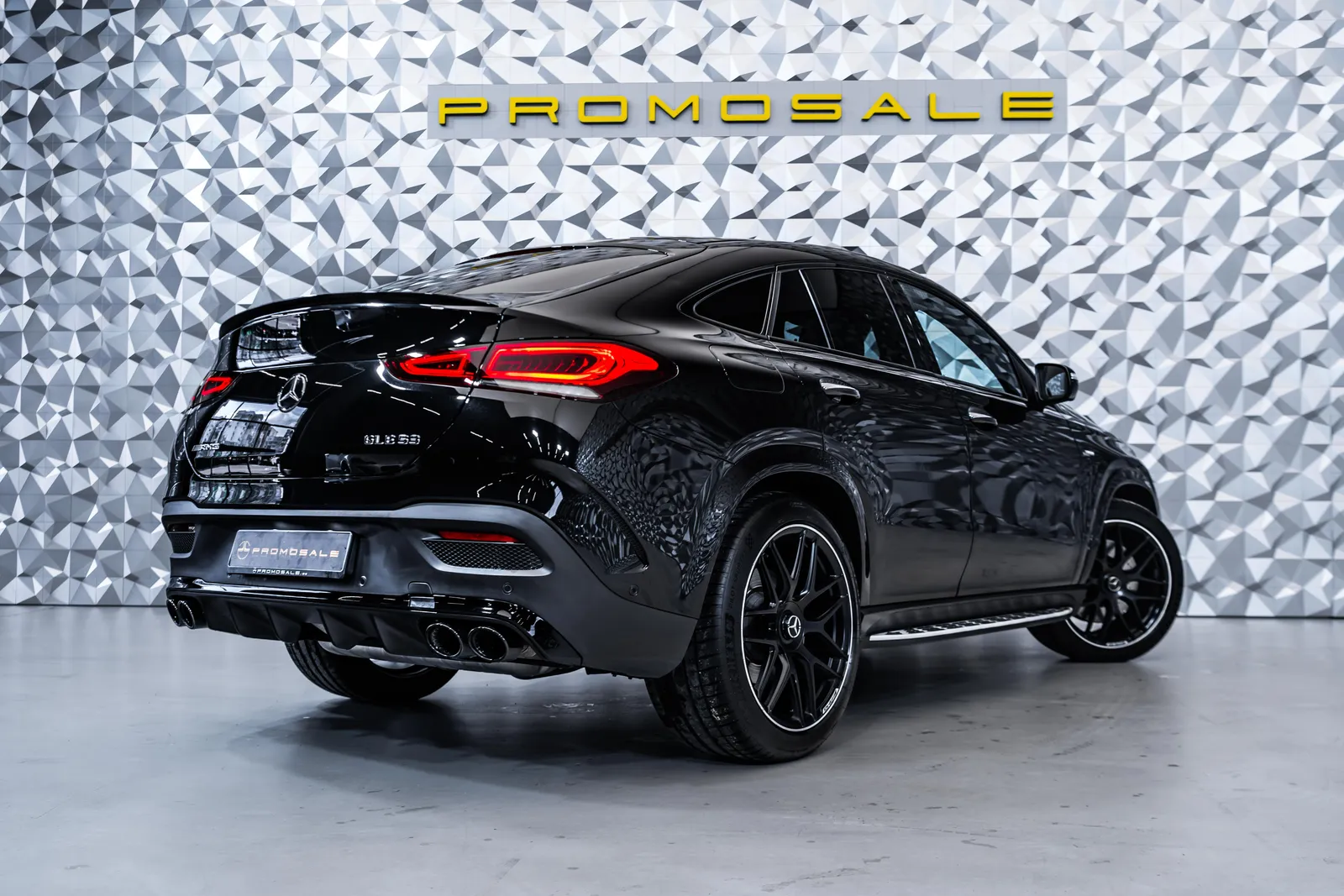 Mercedes-Benz GLE 53 4MATIC AMG Coupe*Burmester*Carbon*360*Night*MagicVis – снимка 4
