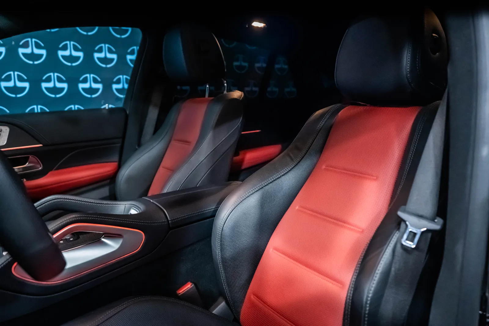 Mercedes-Benz GLE 400 d Coupe 4M AMG*Air*Distronic* – снимка 13