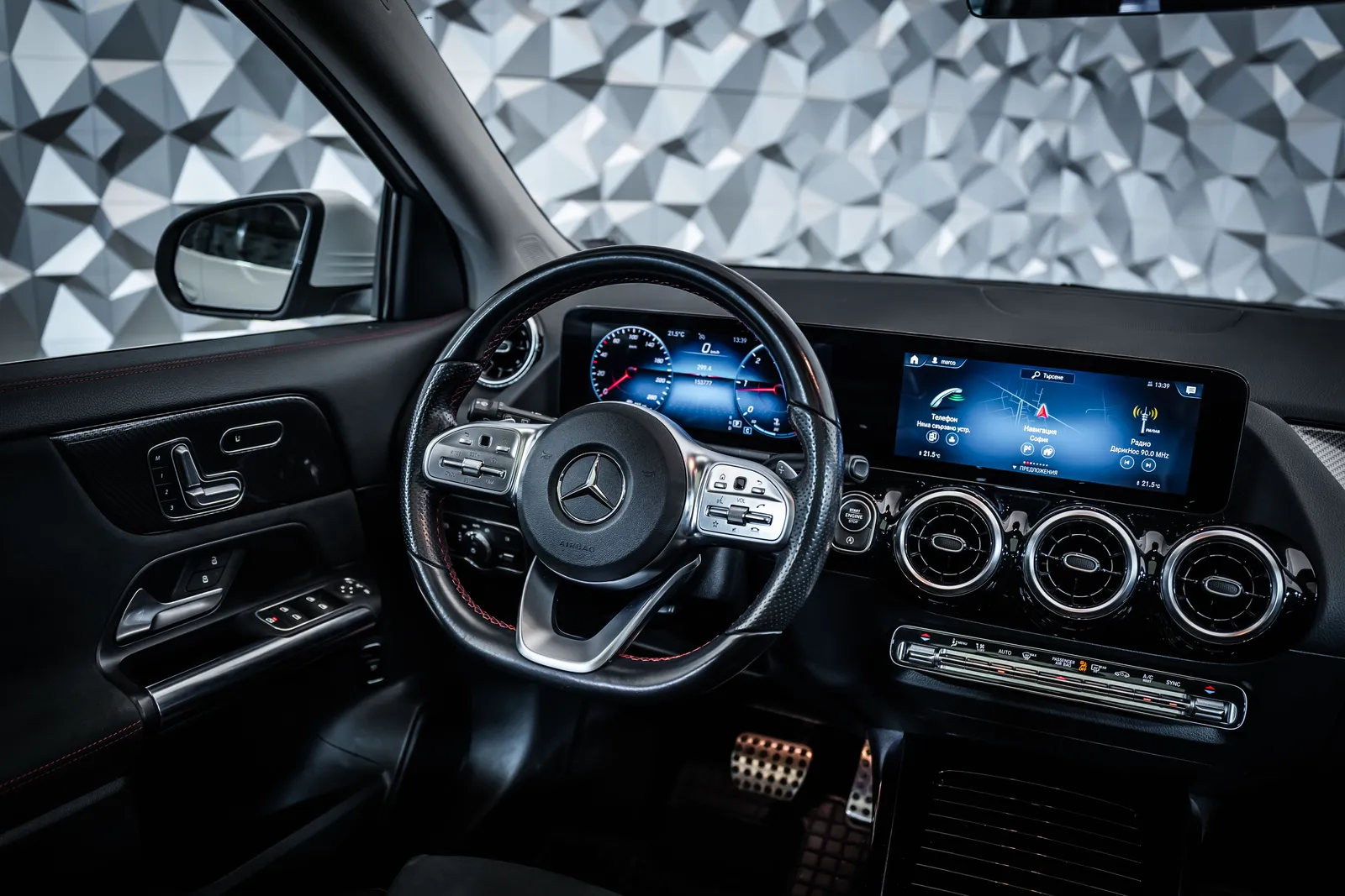 Mercedes-Benz GLA 220 d 4M AMG*Pano*Camera – снимка 10