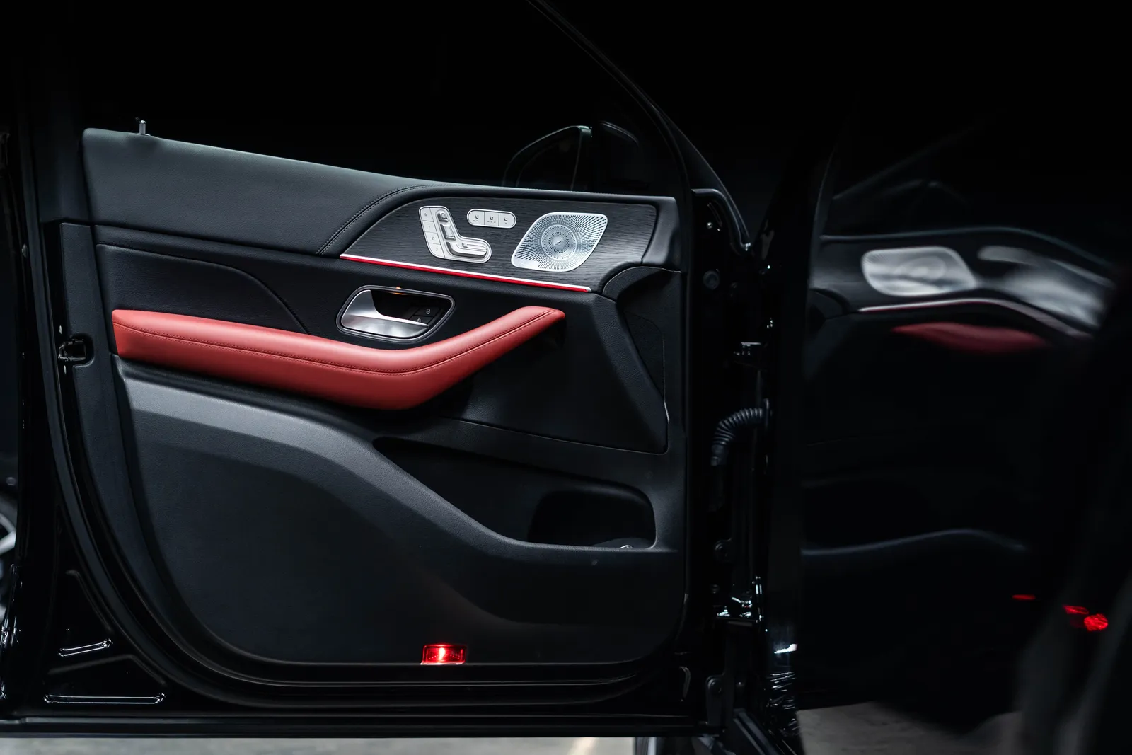 Mercedes-Benz GLE 400 d Coupe 4M AMG*Air*Distronic* – снимка 7