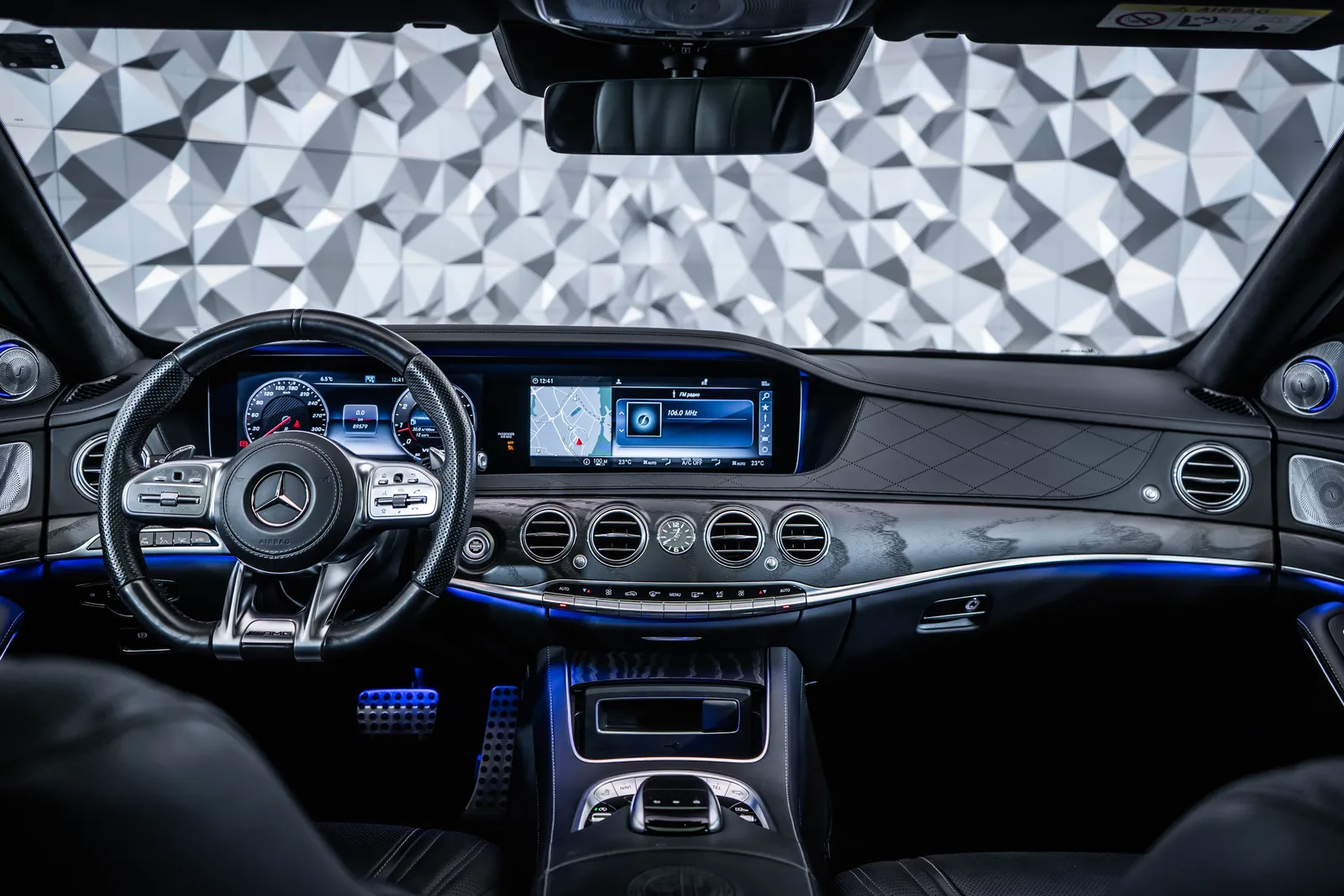 Mercedes-Benz S 63 AMG Carbon*Burmester*360*TV – снимка 11