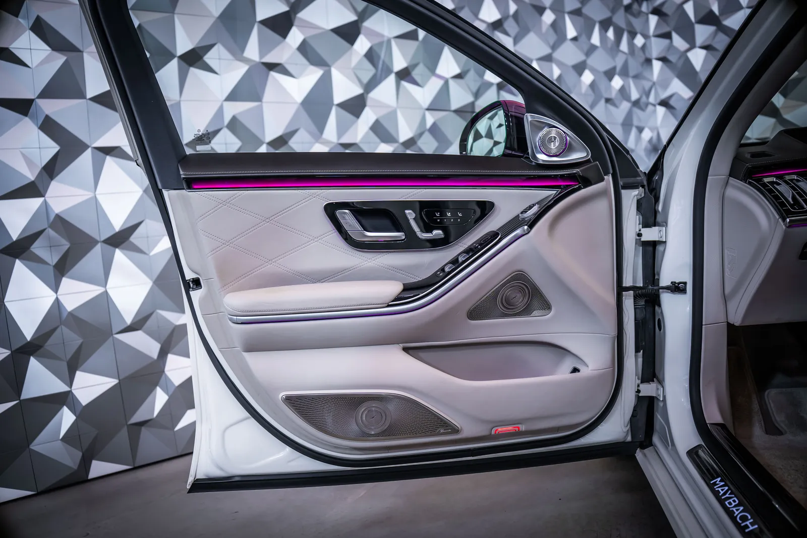 Mercedes-Benz S680 Maybach 4M*FirstCl*TV*Масаж*Burm4D* – снимка 7
