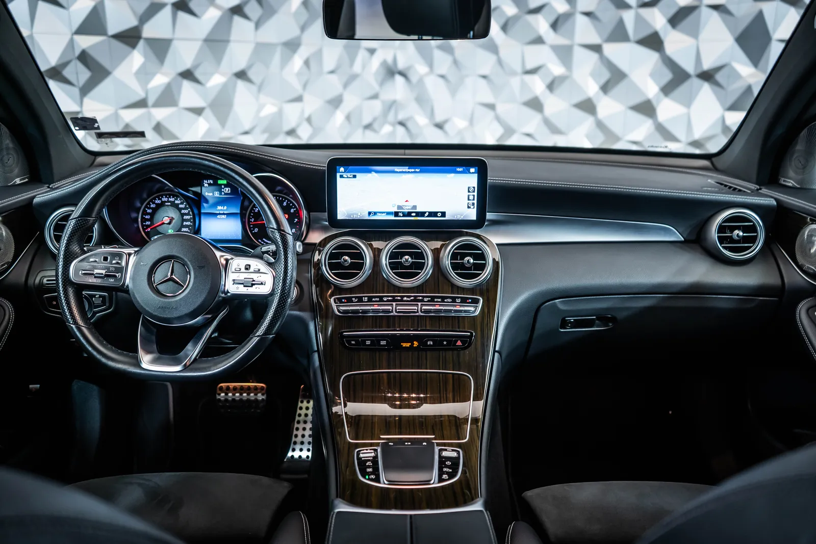 Mercedes-Benz GLC 200 4M AMG*Pano*Burmester – снимка 18
