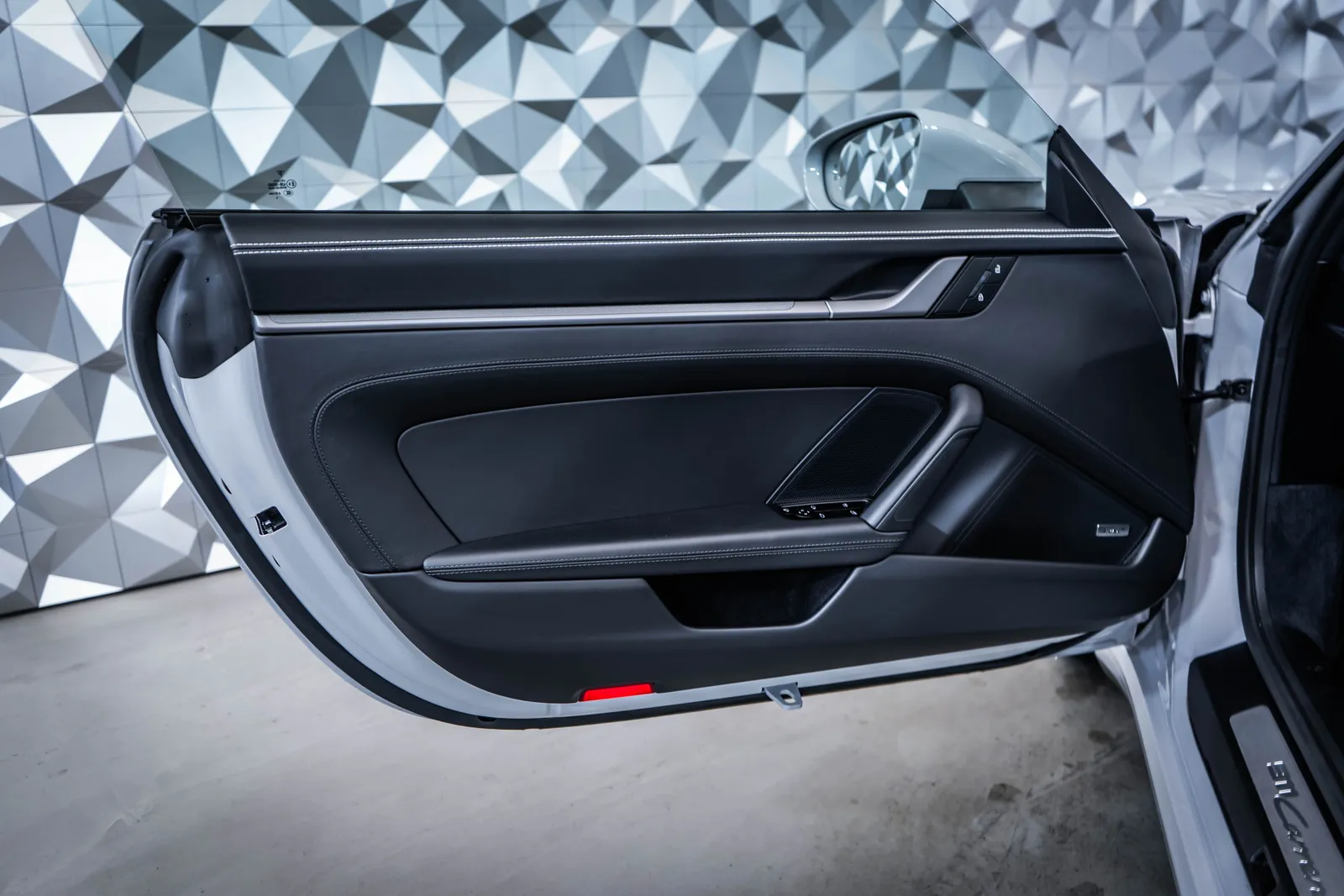 Porsche 911 922.2 Carrera – снимка 7
