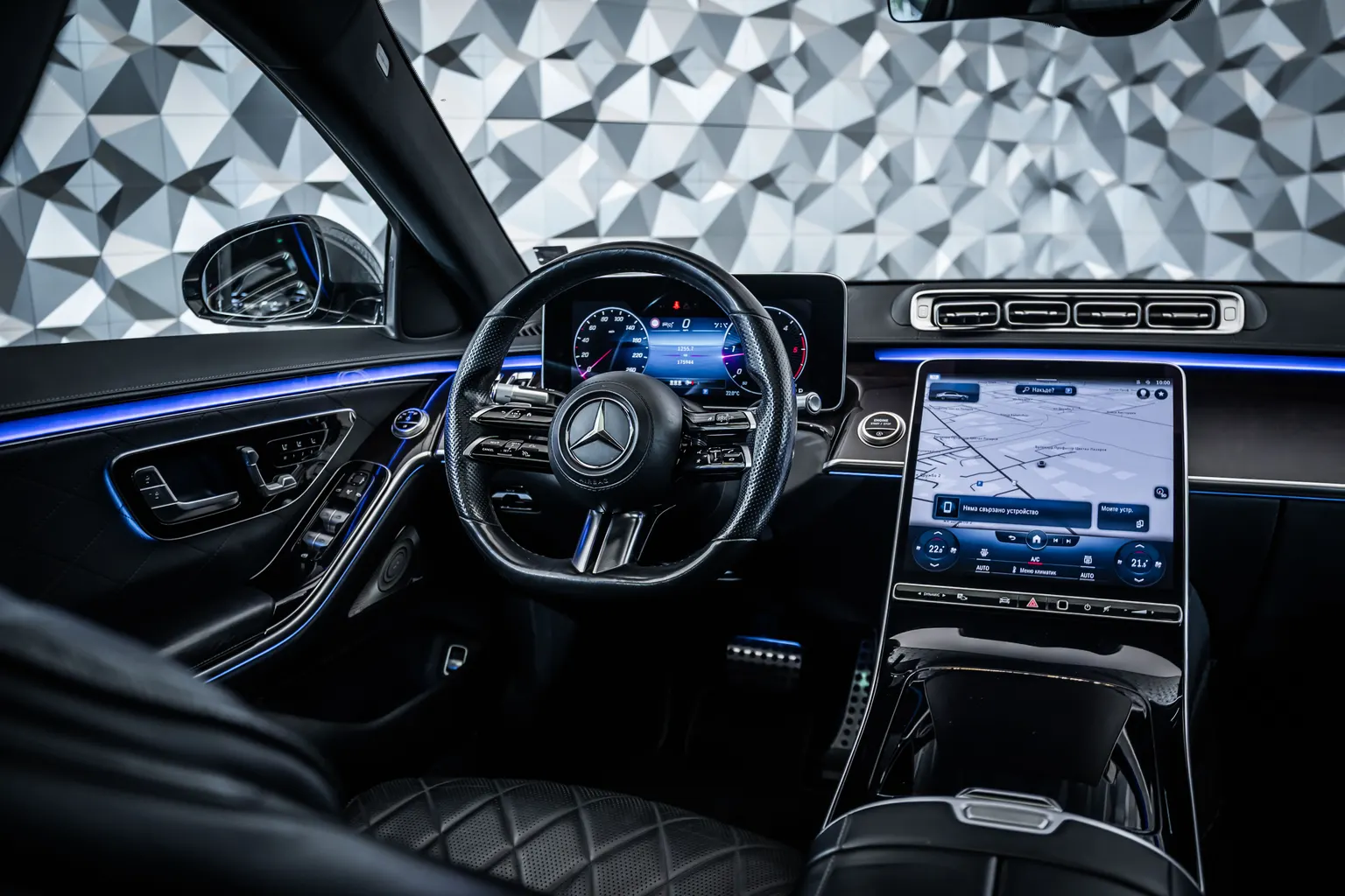 Mercedes-Benz S 400 d L 4M AMG+Pano+DIGITAL-L+Burmester3D+21 – снимка 10