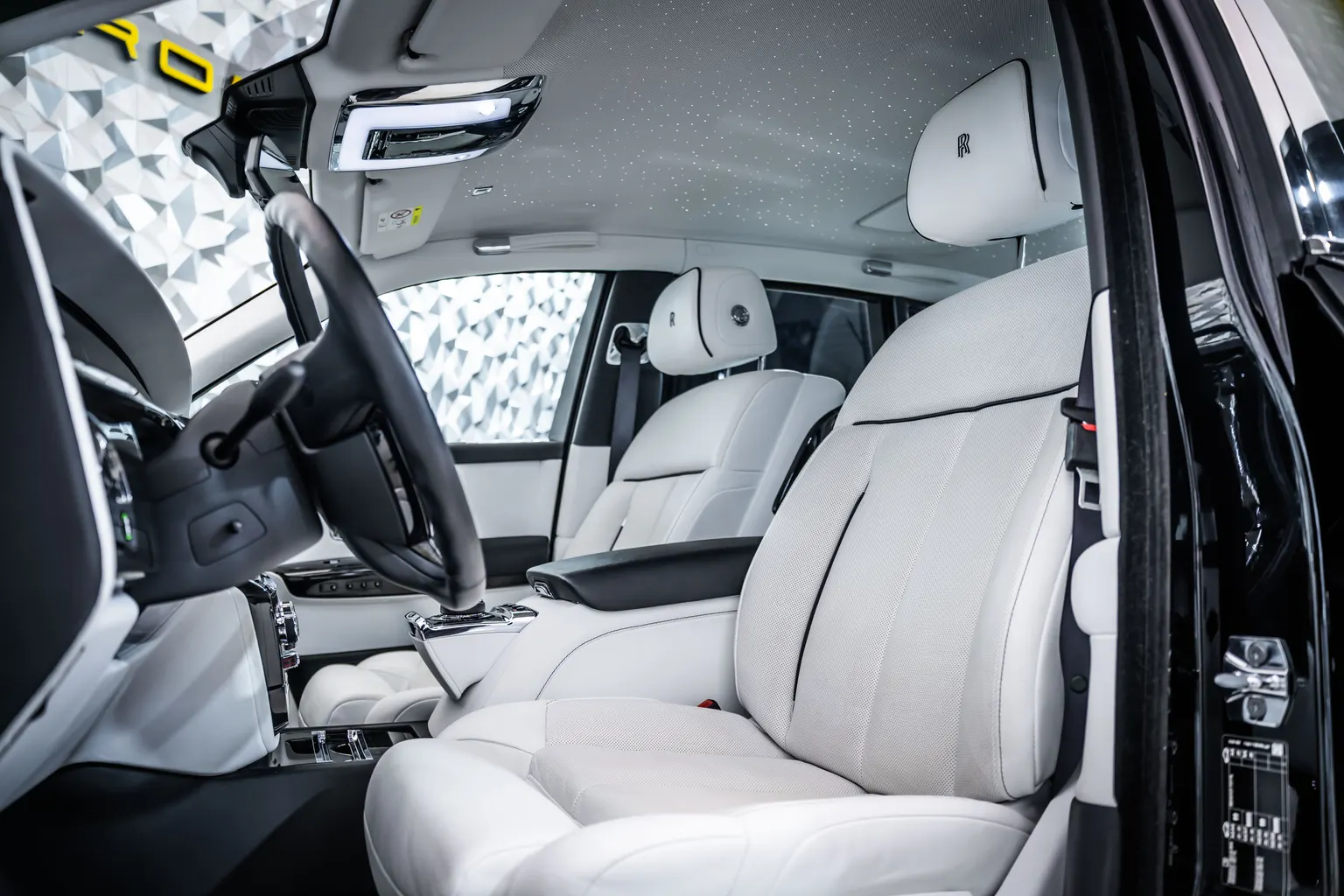 Rolls-Royce Phantom VIII*StarLights*Massage*360*TV*22 – снимка 10