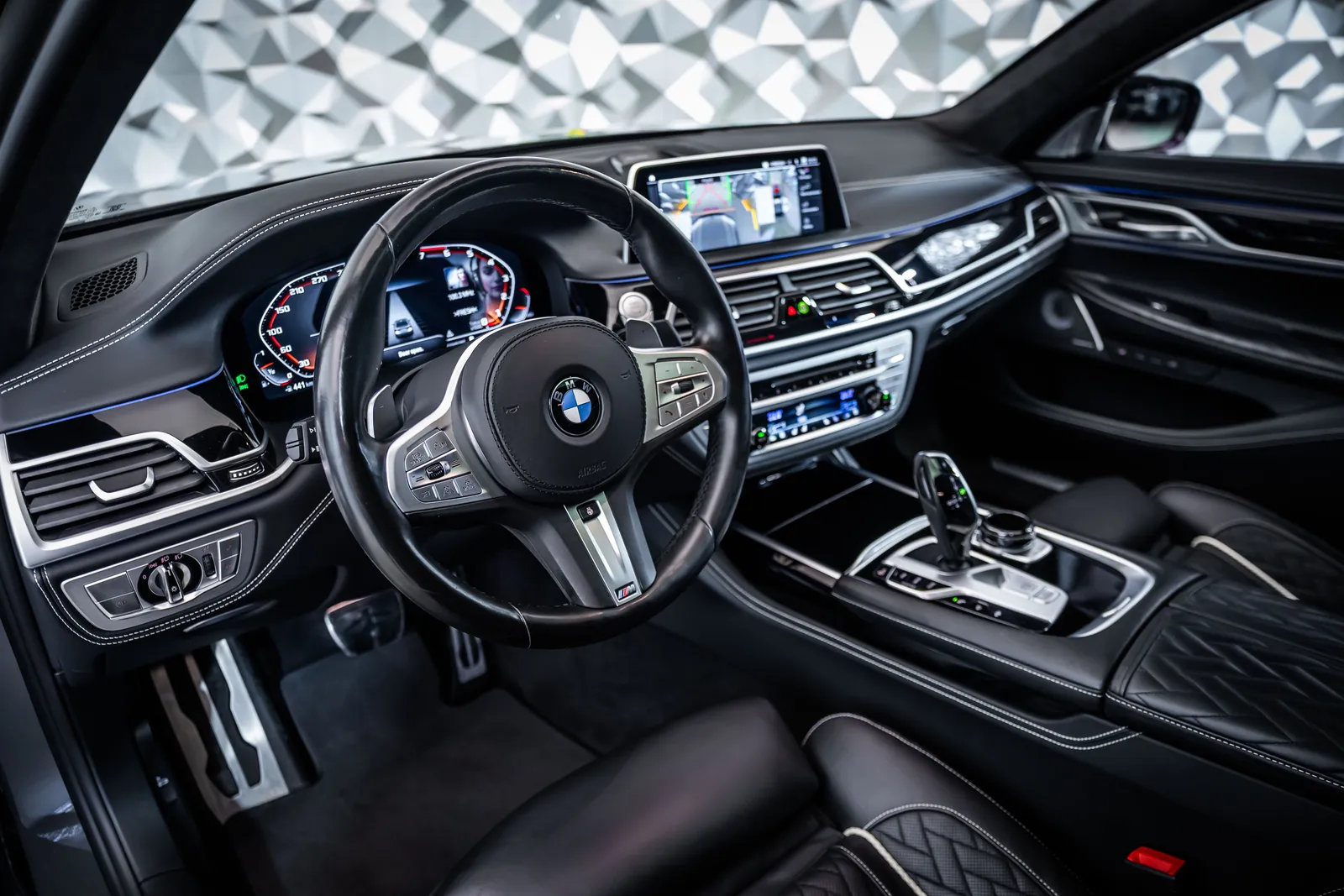 BMW 750 i xDrive *Individual*Msport*B&W*360 – снимка 8