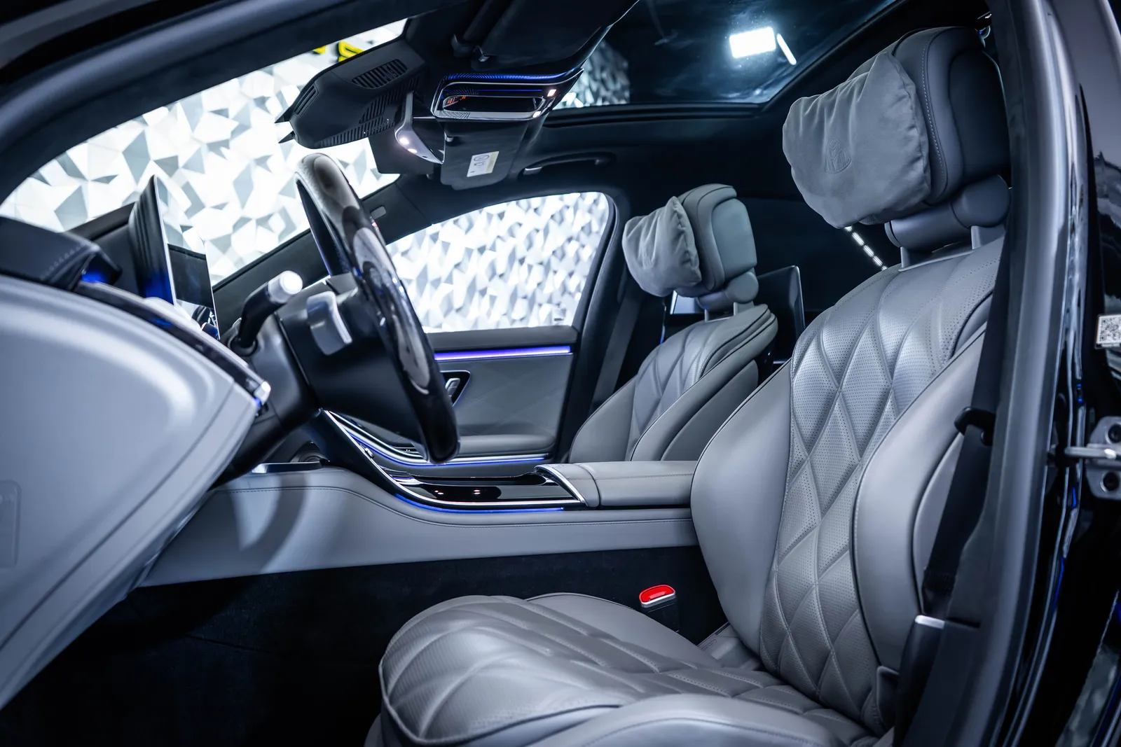 Mercedes-Benz S580 Maybach 4M* Масаж* 360*Burmester* – снимка 4